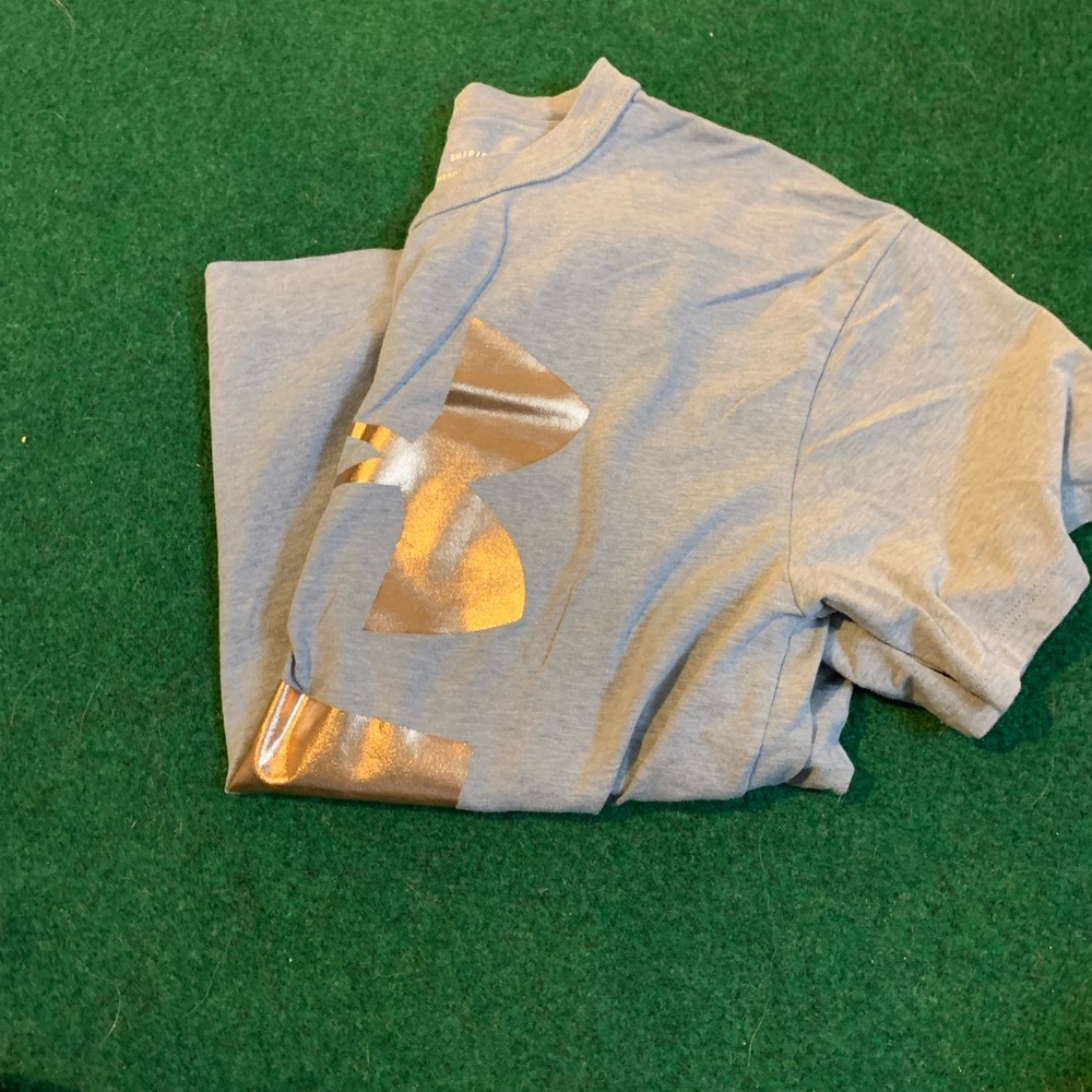 Under armor shirt